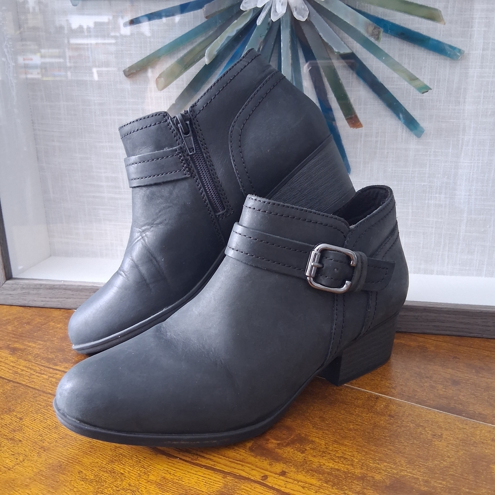 Clarks Adreena Mid Booties Black Ankle Boots Womens Size 7.5